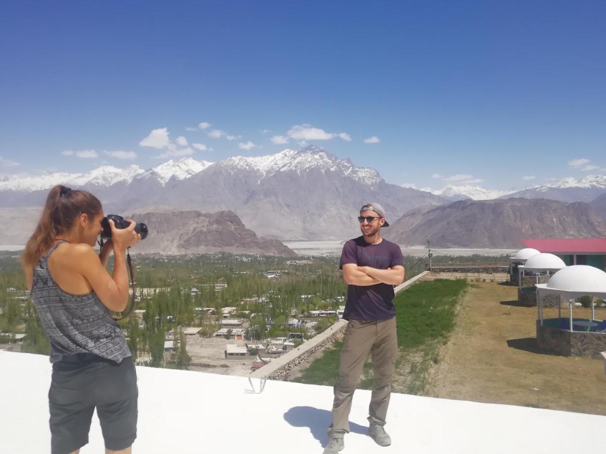 Hotel Mountain Lodge سكردو المظهر الخارجي الصورة