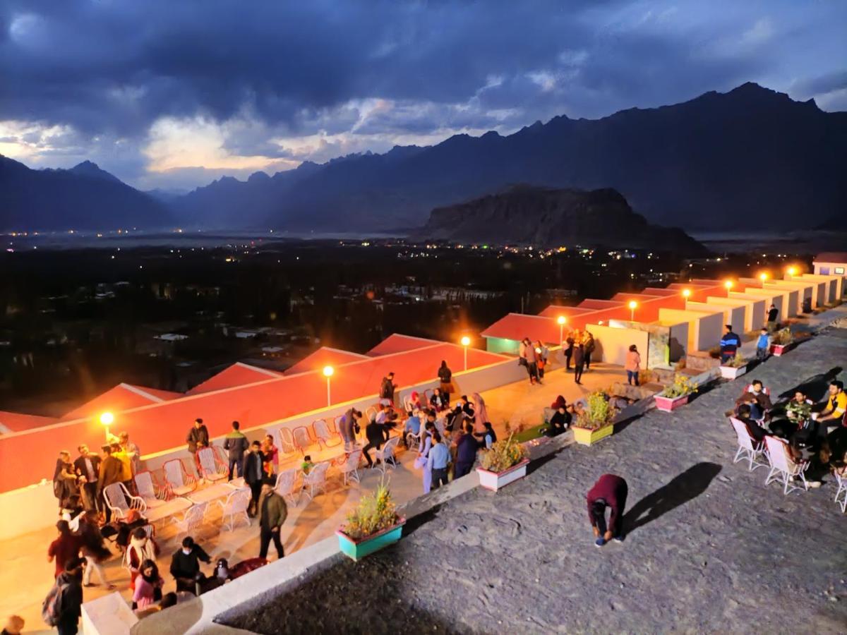 Hotel Mountain Lodge سكردو المظهر الخارجي الصورة
