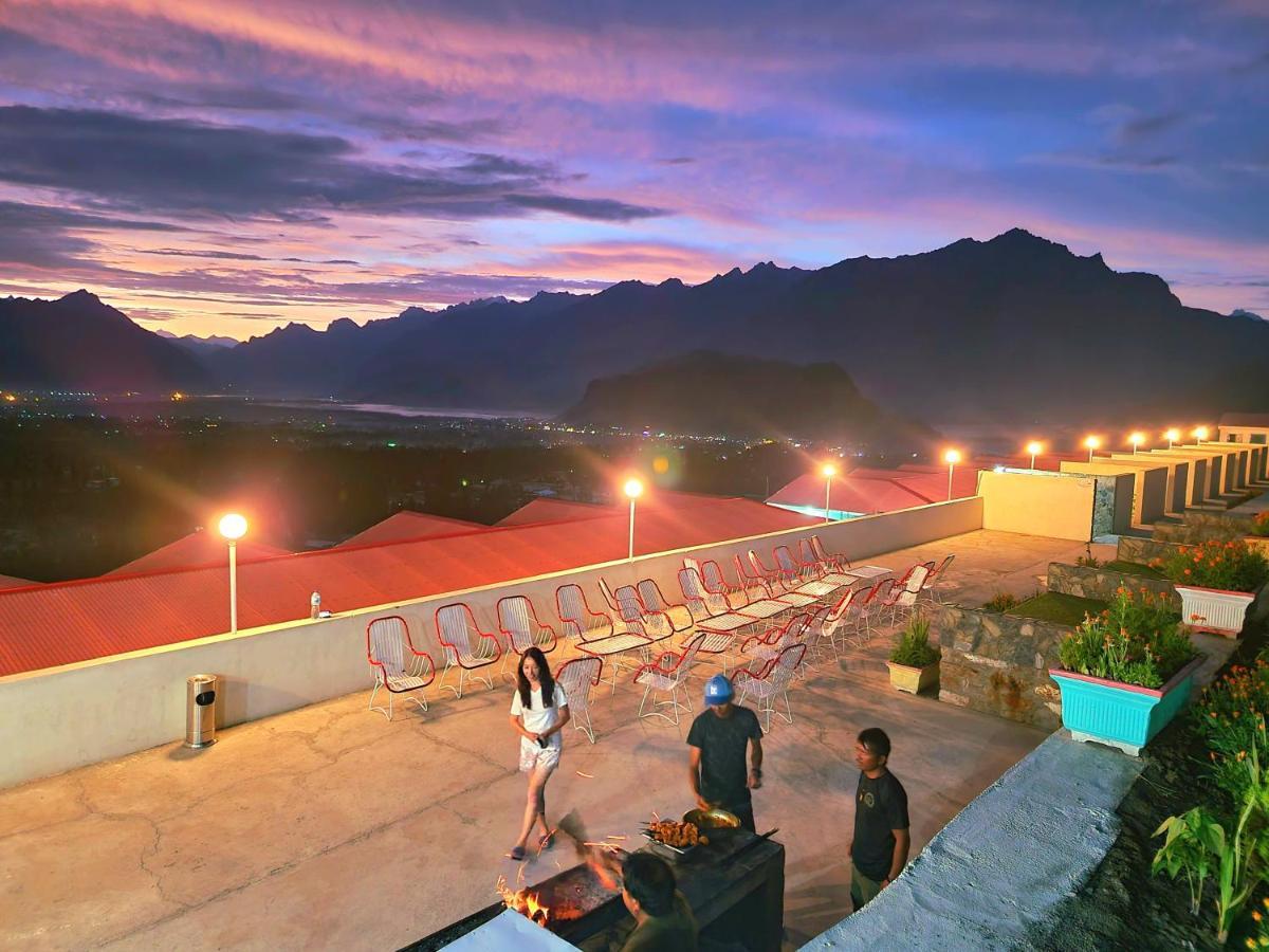 Hotel Mountain Lodge سكردو المظهر الخارجي الصورة