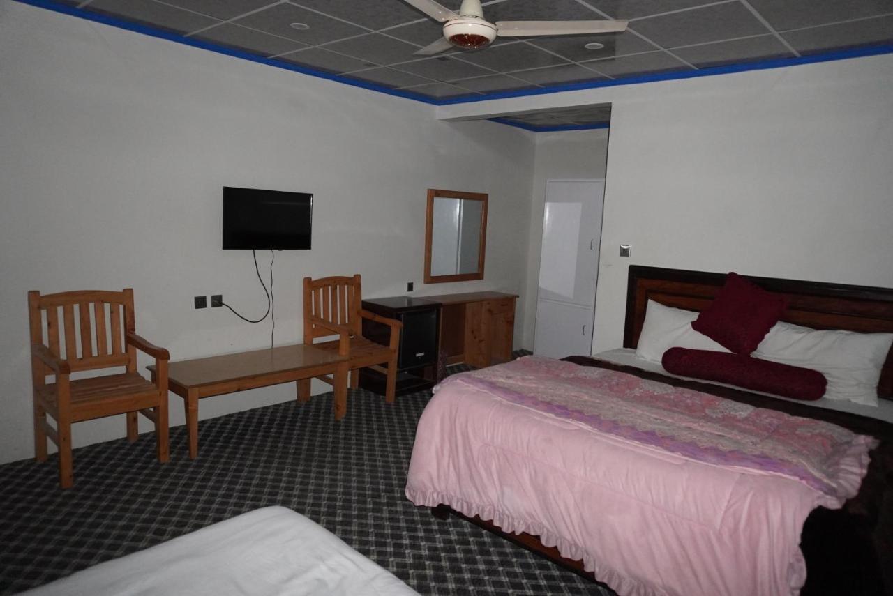 Hotel Mountain Lodge سكردو المظهر الخارجي الصورة